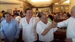Entregan reconocimiento a Humberto Villegas Zapata por sus aportaciones tiempo y dedicación, como
