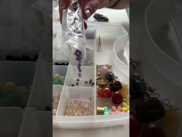 Vídeo relacionado con Lebensquelle Plus Cuentas de piedras de 6 mm | Pulsera de piedras naturales elástica (Amazonita)