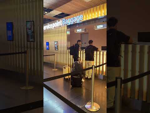 ഞങ്ങളുടെ bag നഷ്ടപ്പെട്ടു 😤😒#airport #tranding #traveltips #travelling #travelshorts l