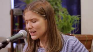 Middle Kids - Edge of Town (Buzzsession)