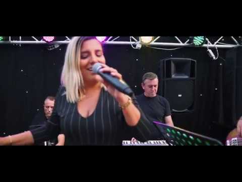 Romanita & The Vintage Band 100% Live @ Marriott- Yesterday (Beatles cover)