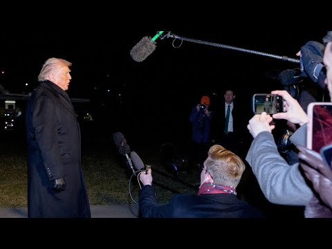 Legal expert explains why judge halted Trump's media ban