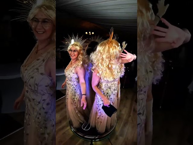 Vídeo relacionado con Mezzar Gafas de Sol de Corazón, 14 Pares Gafas Fiesta Gafas Hippie sin Marco Gafas Divertidas Para Despedida de Soltera Fiesta de Cumpleaños Carnaval