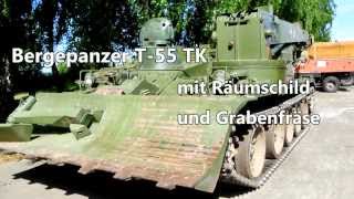 preview picture of video 'Bergepanzer T-55 TK mit Planierschild und Rammsporn [HD]'