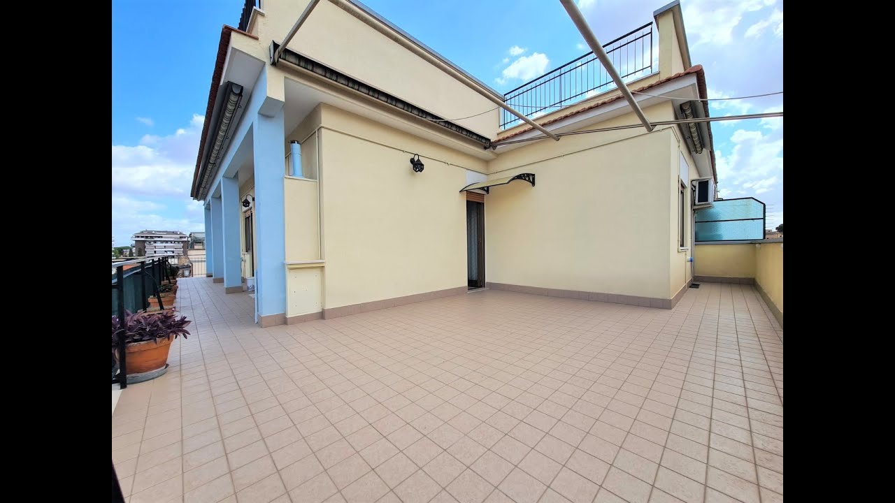 Watch Now TRILOCALE CON TERRAZZO DI 50 MQ CON TRIPLA ESPOSIZIONE TRILOCALE CON TERRAZZO DI 50 MQ CON TRIPLA ESPOSIZIONE