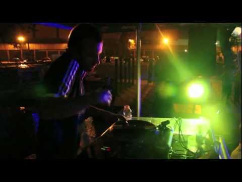 Nafukovačka /15.6.2011/  Yanco Král  & Roman Zámožný