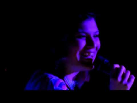 Brazucálias - Graziela Medori canta Vivendo e Aprendendo a Jogar  - 19 05 17