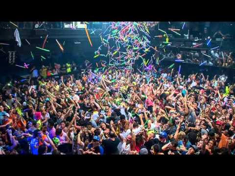 Amp Flashback DJ MONDO 88.5 Broadcast 2006