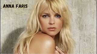 ⭐ Anna Faris' Best Swimsuit Looks Through the Years!