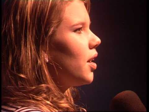 download lagu mp3 mp4 Marjolein Bakker, download lagu Marjolein Bakker gratis, unduh video klip Marjolein Bakker