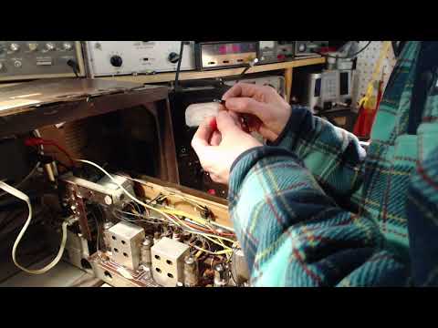 Nordmende Turandot Tube Radio Video #5 - AM and FM IF Alignments: Surprising Result