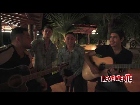 Hay Con Que (El 7-1) - Los Amigos Del Requinto, Jesus Urquijo & Ruben Beltran