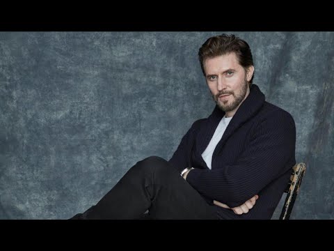 "Maud"/"Come into the garden, Maud" by Alfred Tennyson (read by Richard Armitage)