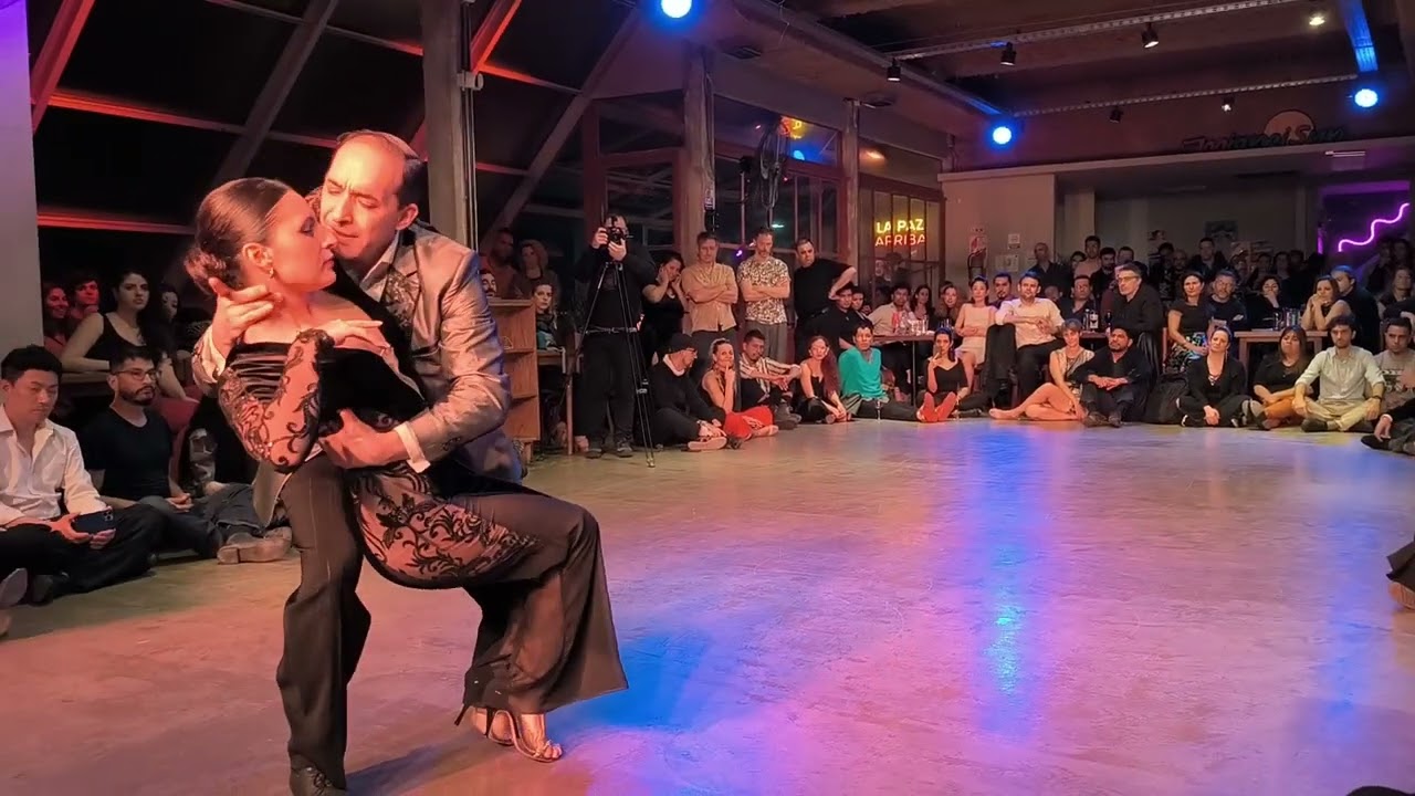 Jonathan Spitel & Betsabet Flores   Los Cosos de al Lao