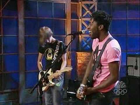 Videoclip de Selfish Son — Bloc Party