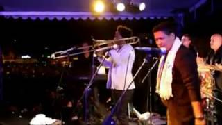 QUE VIENE Y SE VA MAURO CASTILLO CON ORQUESTA NUEVA CLASSE