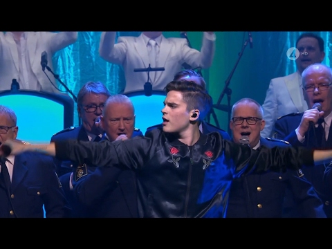 Oscar Zia - Freedom 90 (Live "QX Gaygala 2017")