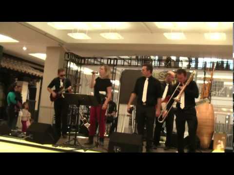 Safir The Band - Walking On Sunshine  - Breuningerland 2013 - Best Of Ludwigsburg Tour