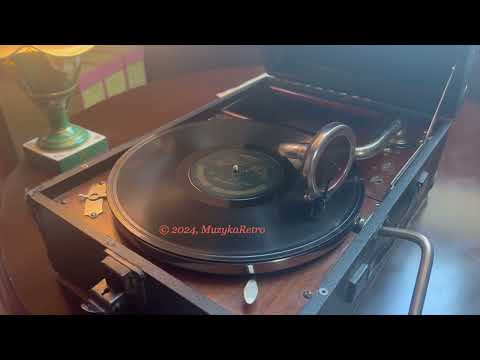 Duet "Polka nasza" z op. "Hrabia Luxemburg" - Wiktoria Kawecka i Wacław Brzeziński