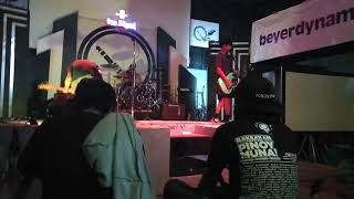 Happy Three Friends - Pera O Bayo