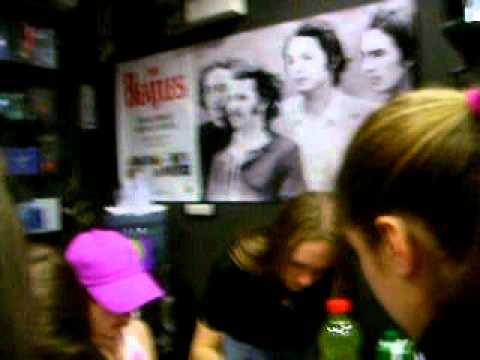 Kim i Vilibald u "Dallas"-u