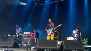 Tame Impala Led Zeppelin Intro + Solitude is Bliss Glastonbury 2013