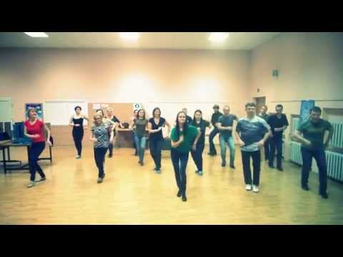 Cuban salsa solo steps