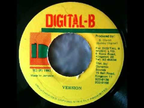 MAX ROMEO + DIRTSMAN + UNKNOWN SINGER    Three blind mice + move up + unknown version 1992 Digital B