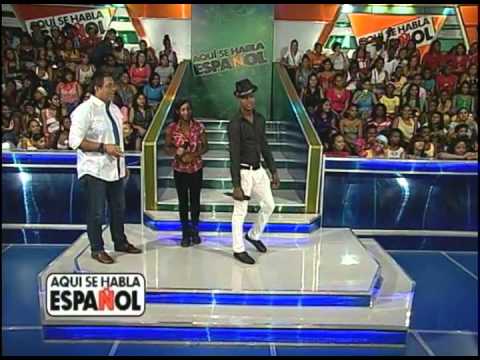 El ¨SENSUAL¨ en el Karaoke de Aqui se Habla Espanol