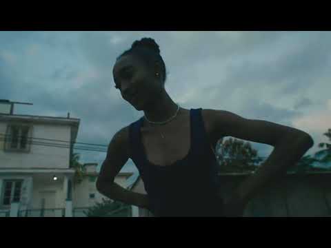 Orquesta Akokán - Con Licencia (Official Video)