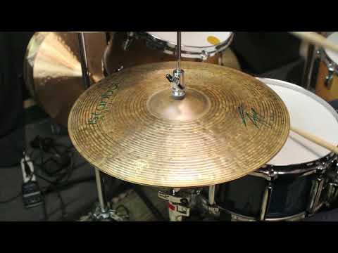 Istanbul Agop 15" Signature Hi Hats - 997g/1180g