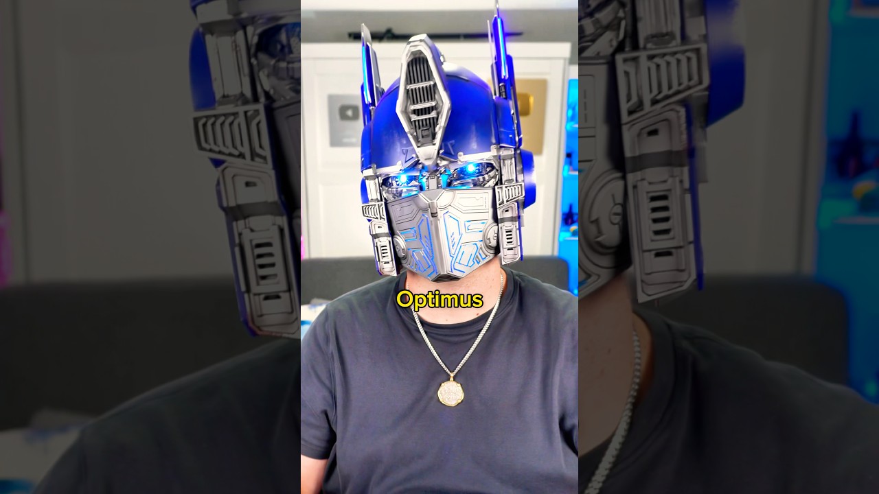 World’s Most Realistic OPTIMUS PRIME Helmet