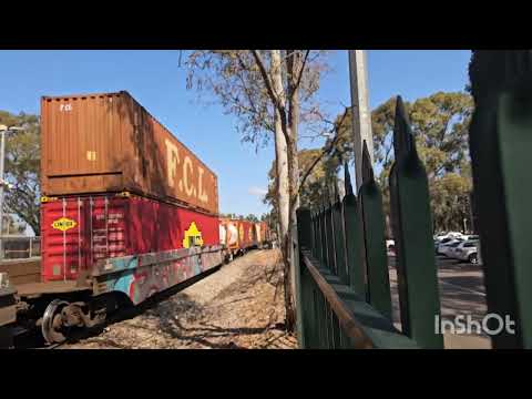 4MP5 pacific national fright train