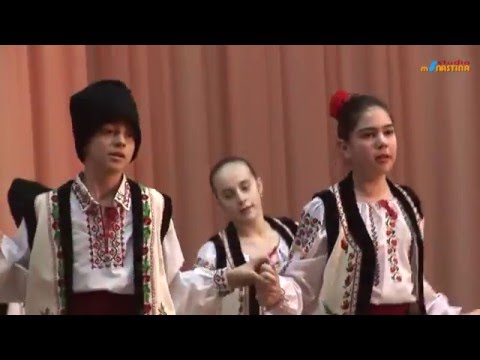 Ansamblul ,,IZVOARELE" (cl a VI-a). Coregraf  Zinovii  Zaplitnîi