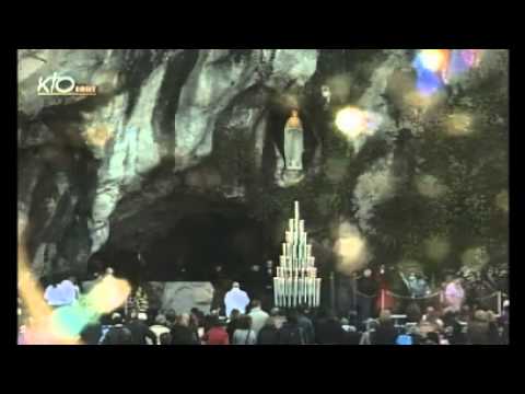Chapelet à Lourdes