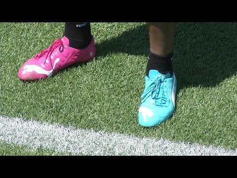 Azzurri: Balotelli, Buffon, Chiellini e Romulo e gli scarpini bicolore