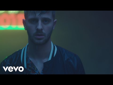 Quinn Lewis - Hanging On