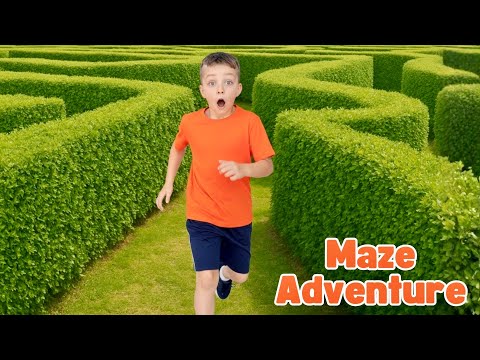 Oliver and Lucas SURVIVE in the Maze 🧩 Maze Escape!