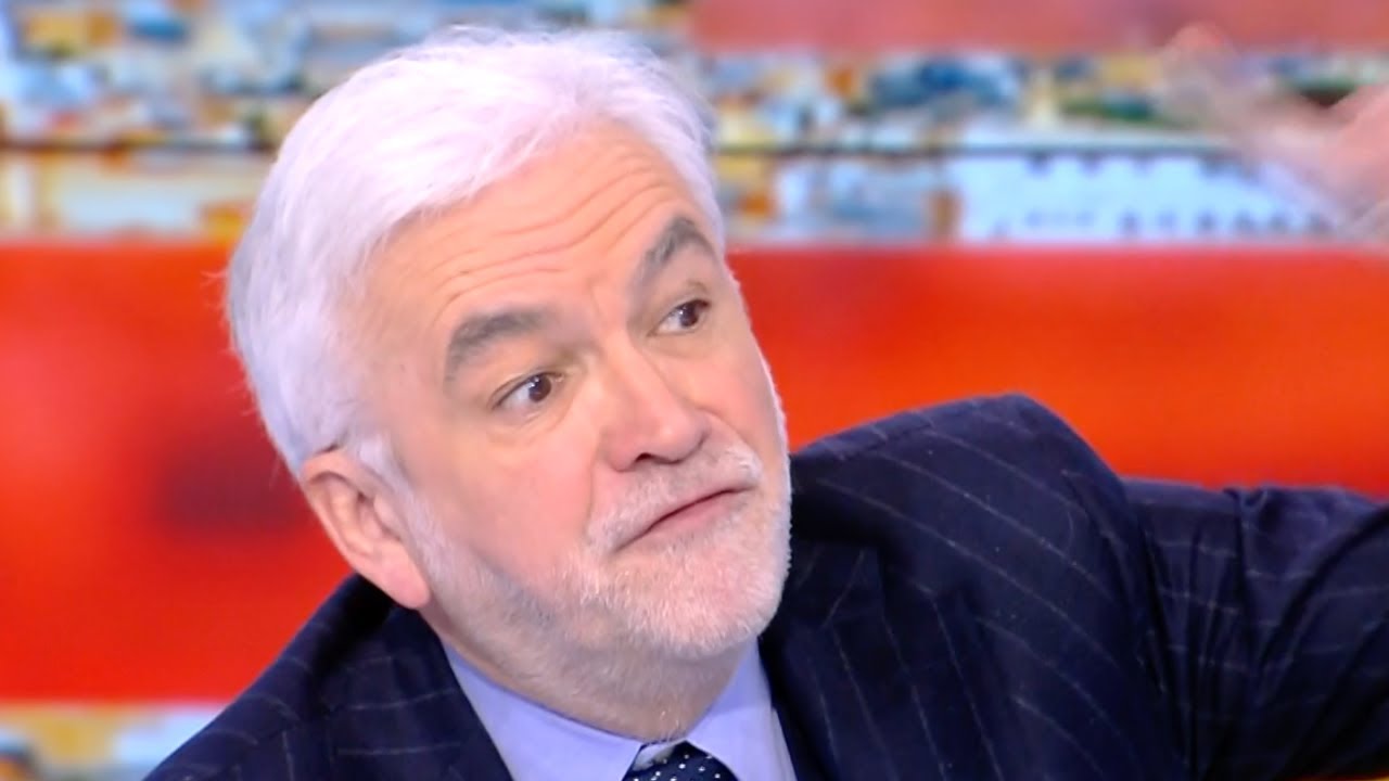 "Nos leaders ne sont pas à la hauteur, les petits hommes gris ont pris le pouvoir !" (Pascal Praud)