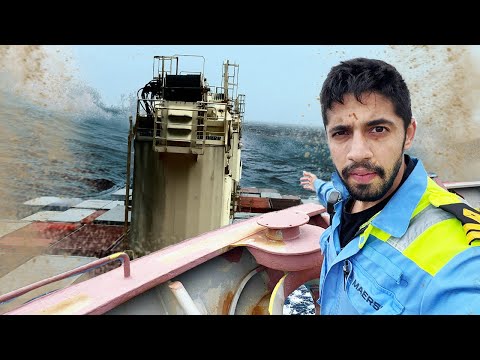 The most TERRIFYING Life At Sea Video- Ship in DEADLY STORM!