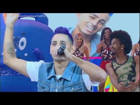 MC Vitão agita a plateia do Legendários com o hit "Olha o Gás"