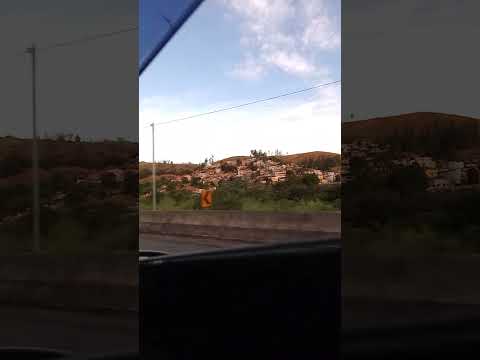 Cidade de Queluz/SP, último município antes de Resende/RJ
