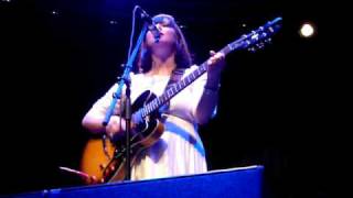 Camera Obscura - A Sister&#39;s Social Agony (Live in Singapore)