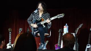 Kiss Kruise VI Paul Stanley Acoustic - Hold Me Touch Me