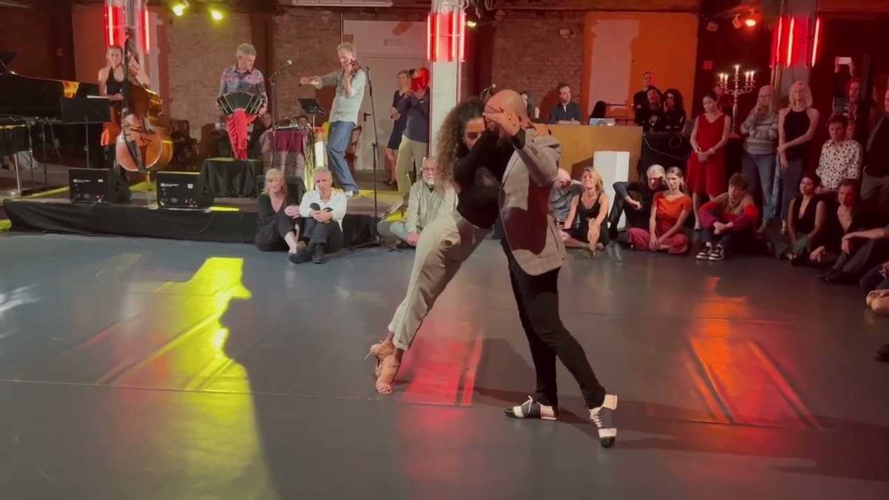 "OTRA LUNA" Bailan: Dilara Ogretmen & Leo di Cocco. Narcotango @ Tangoloft Berlin 29.10.23