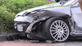 preview picture of video 'Auto botst op boom in Staphorst'
