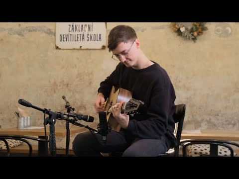 Salz PS #16 - Sitka spruce & European walnut