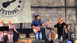 Jeff Tweedy - Only the Lord (with Mavis Staples)