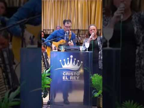 "Al Amor de los Amores Cantaré”❤️🙌🏻🎶