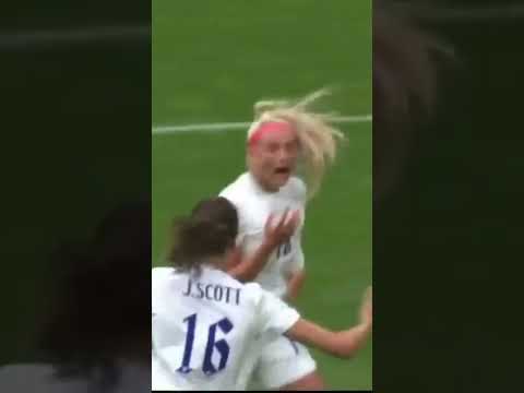 Women Takes Off Shirt😱😱🙆🏻‍♂️#shorts #shorts #england #chloe #bringithome #womenfootball #europe